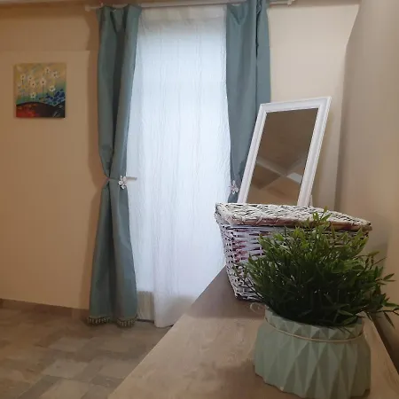 La Petite Maison 아파트 *